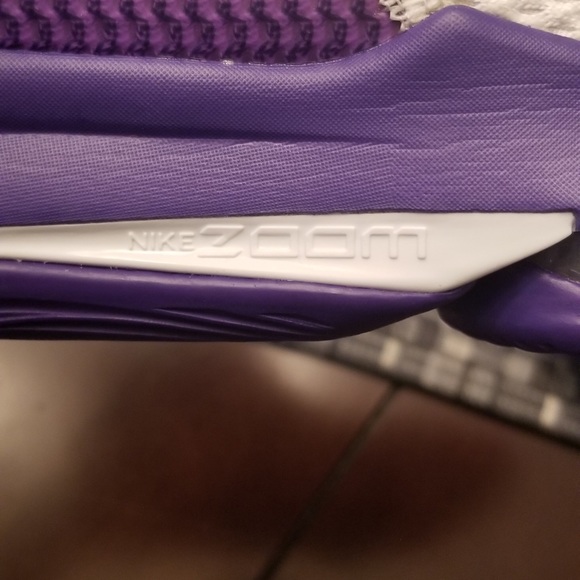 Nike LeBron Witness 4 Lakers Basketball Shoes (Size 11) - Picture 10 of 11